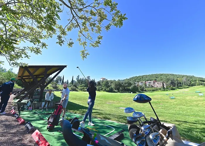 아파트 Le Belvedere - R8 240 By Interhome