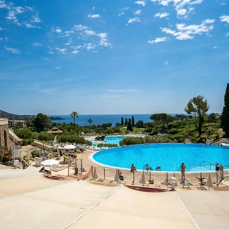Apartment Le Belvedere - R8 240 By Interhome Saint-Raphael (Var)
