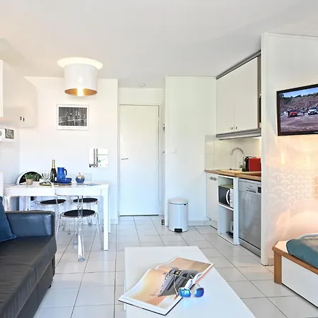 Le Belvedere - R8 240 By Interhome *