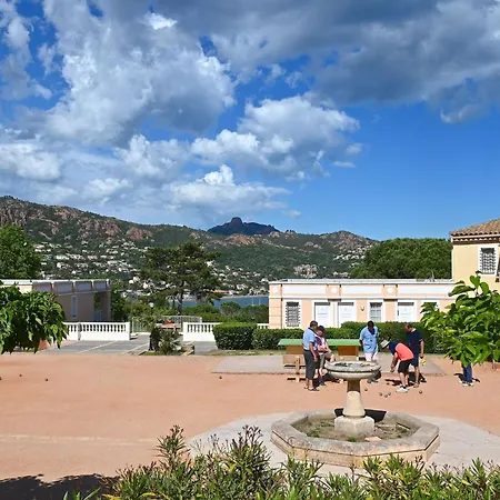 Le Belvedere - R8 240 By Interhome Apartament Saint-Raphaël